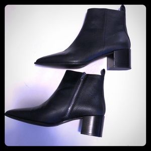 Everlane The Boss Boot in Black Pebbled Size 9.5